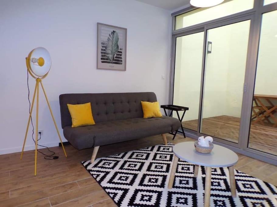 Maison De Ville En Plein Coeur De Jonzac Eksteriør billede
